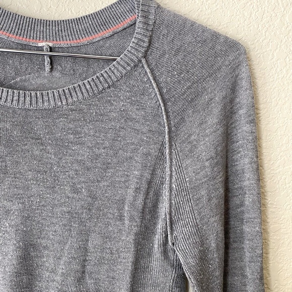 Lululemon Be Fearless Womens Long Thumbhole Sleeve Pullover Top Size S-M?** - Picture 3 of 8